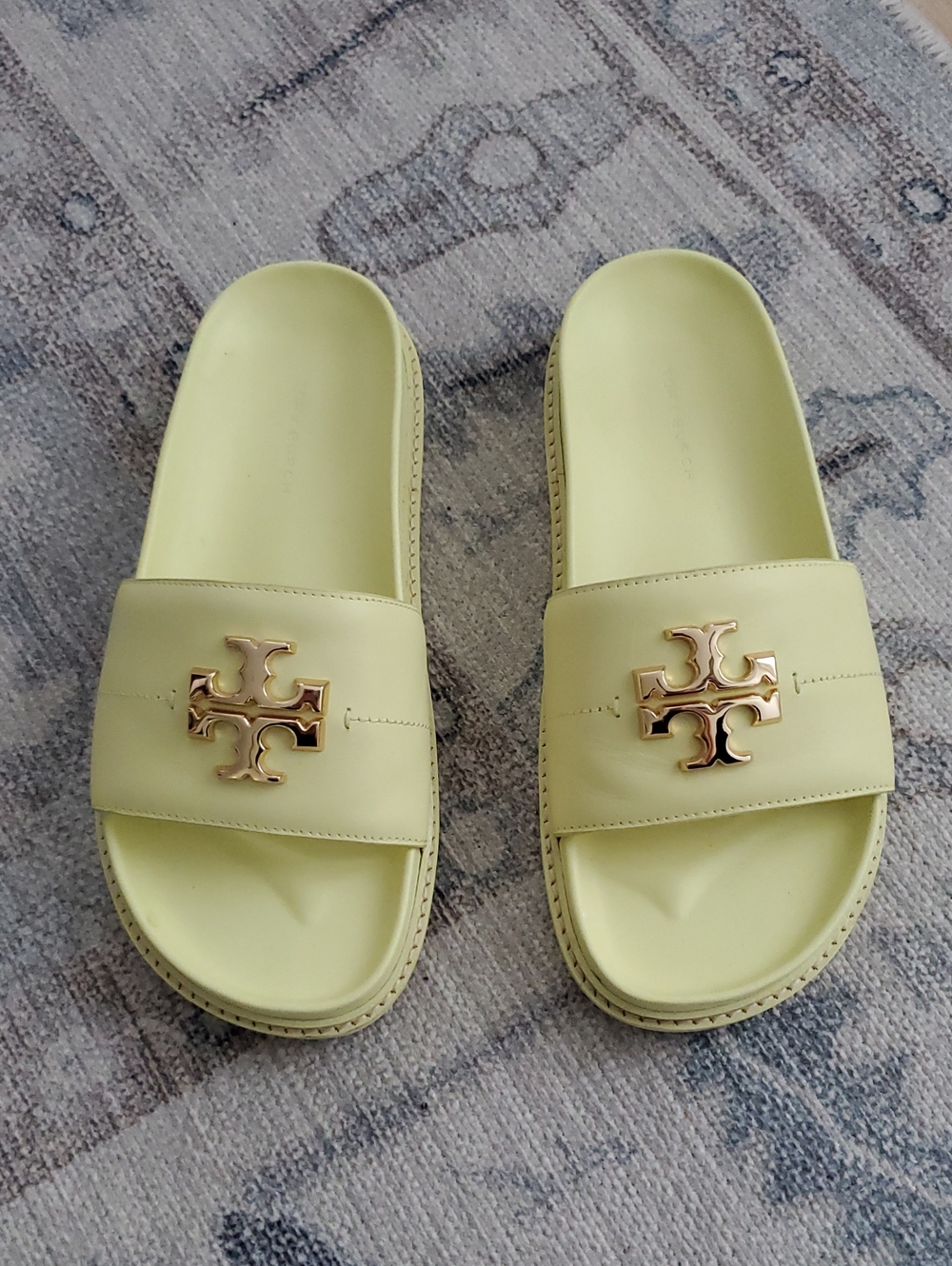Tory Burch Everly Anatomic Lug Slide Sandals Pale Yellow Slip On Shoes Sz7